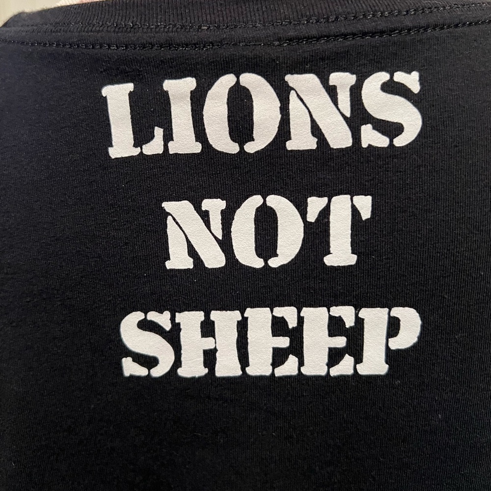 Lions Not Sheep tee